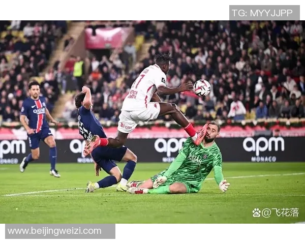 足球场上的明星鄙视事件背后:从竞争到人际矛盾揭示运动员的复杂心理